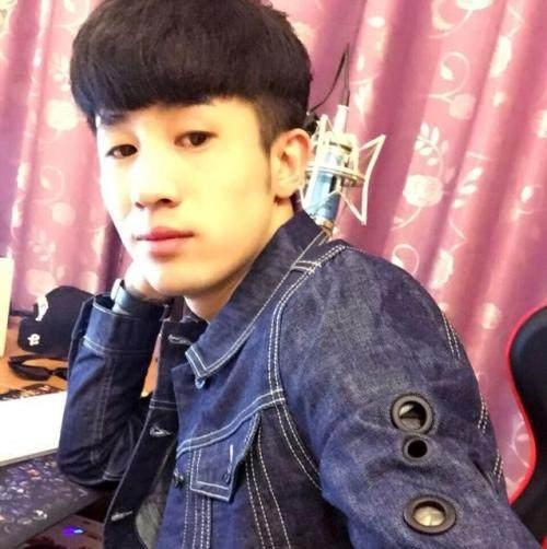 快手五大团队排行榜!驴家班垫底,散打家族只能排第二!