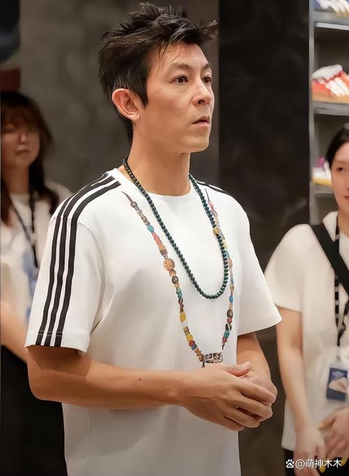 陈冠希睡了多少女明星_陈冠希睡粉丝_陈冠希睡粉