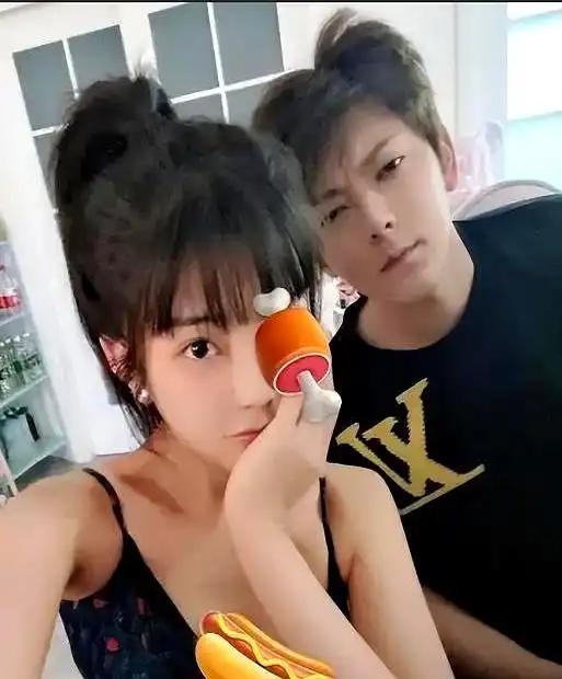 揭秘娱乐圈内幕_为什么最近的明星都扒出黑料,_吃瓜群众心理分析