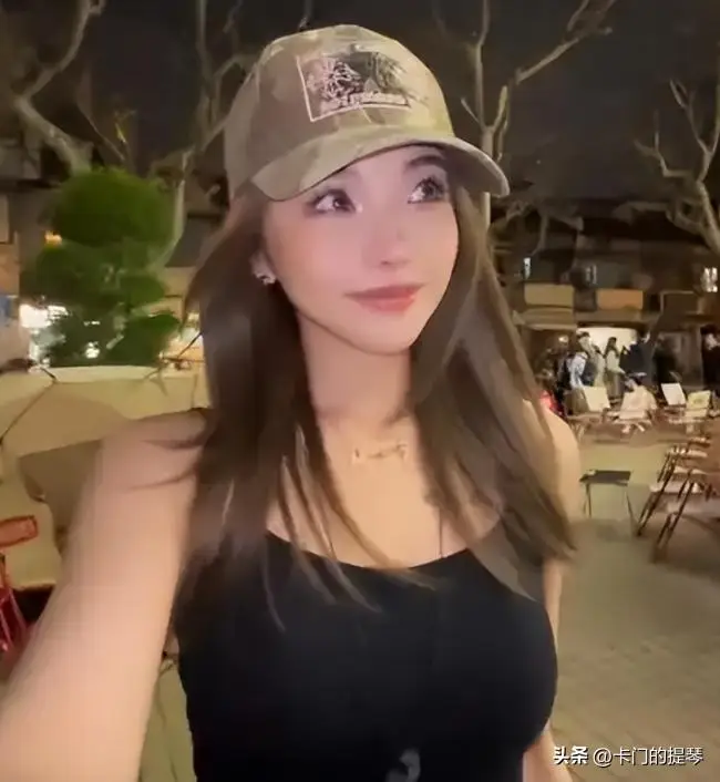 女网红男友不忠诚事件_恋爱综艺男嘉宾出轨曝光_网红男明星八卦照片高清-