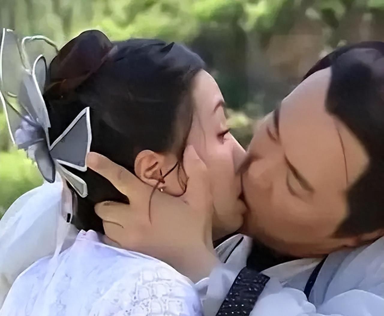 黑料太多不适合做明星,_明星潜规则曝光_娱乐圈黑暗内幕