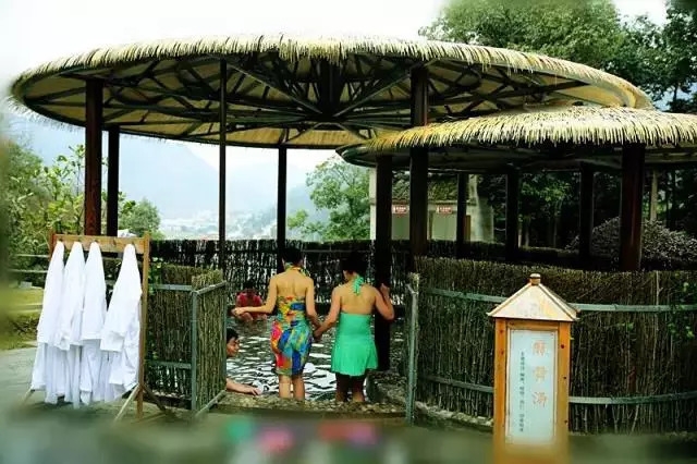 抖音热梗精准戳中生活痛点_2025抖音记忆真实故事_热点明星抖音视频怎么做,